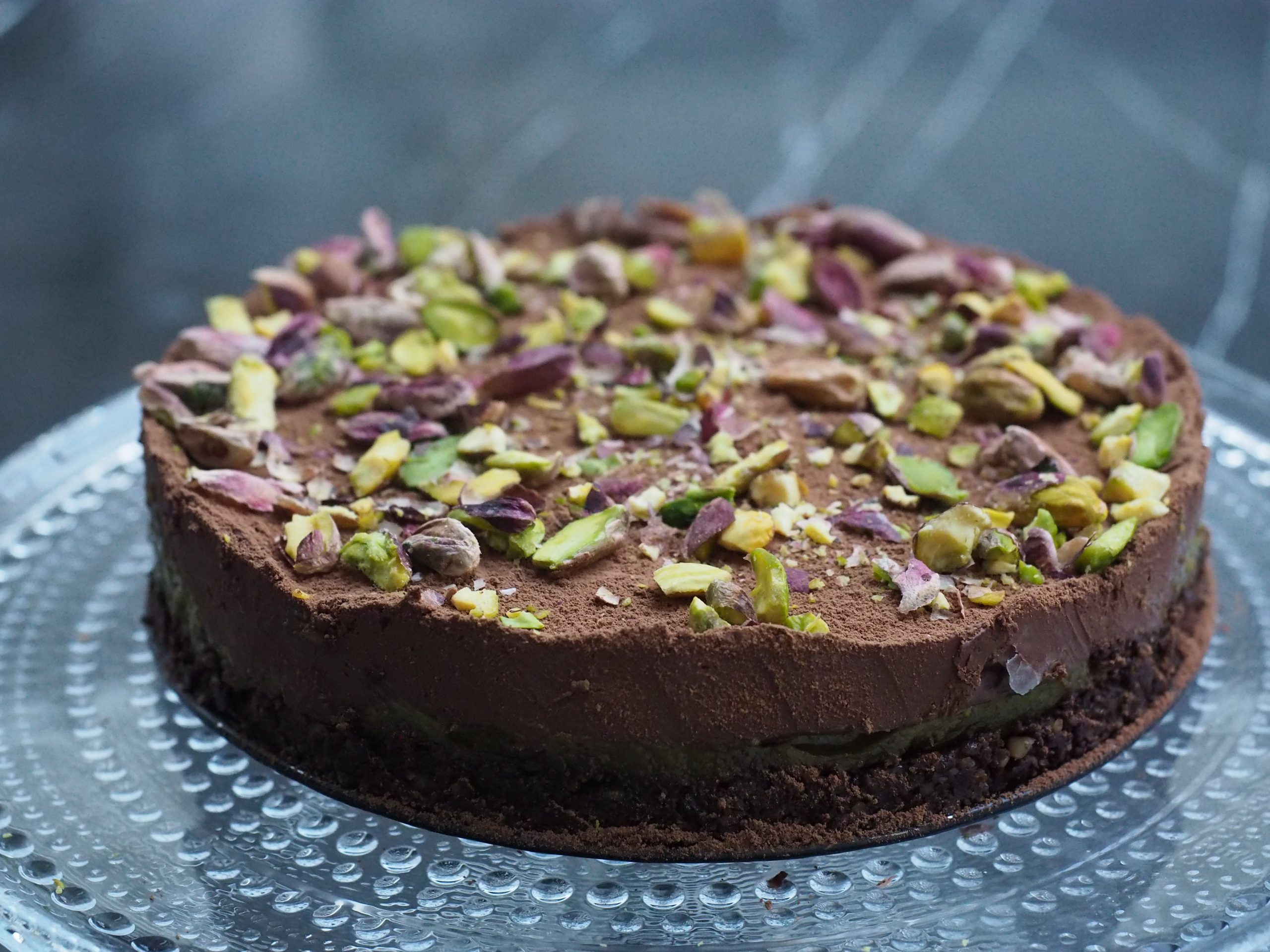 Raw vegan pistachio-chocolate cake